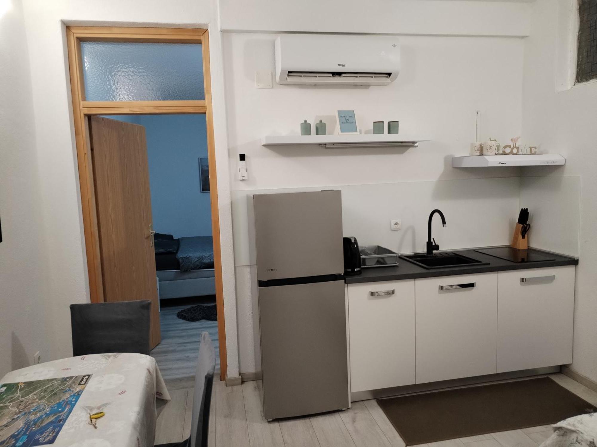 Appartement Ema à Šibenik Extérieur photo