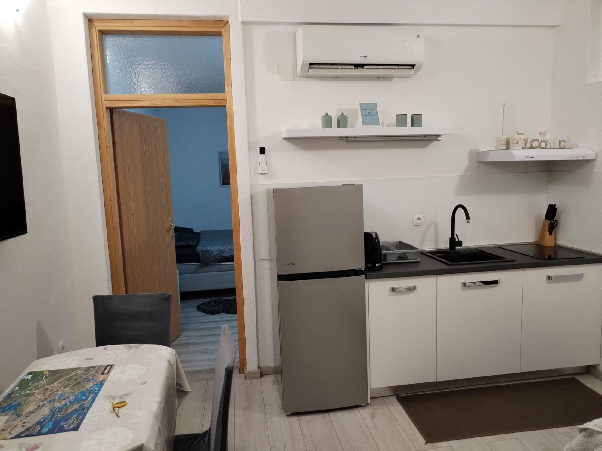 Appartement Ema à Šibenik Extérieur photo